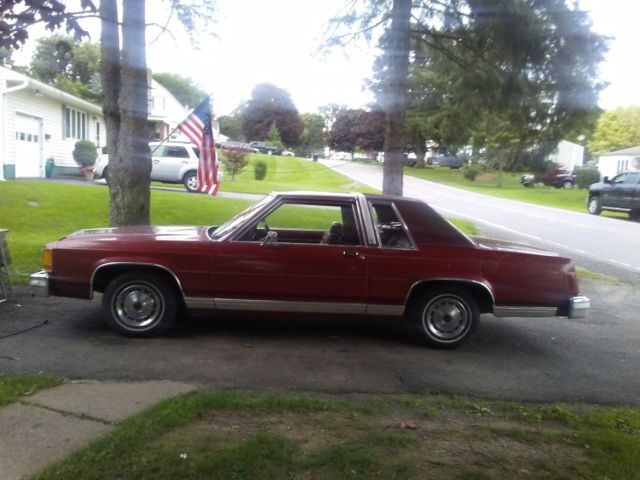 1985 Ford Crown Victoria red - photo 2