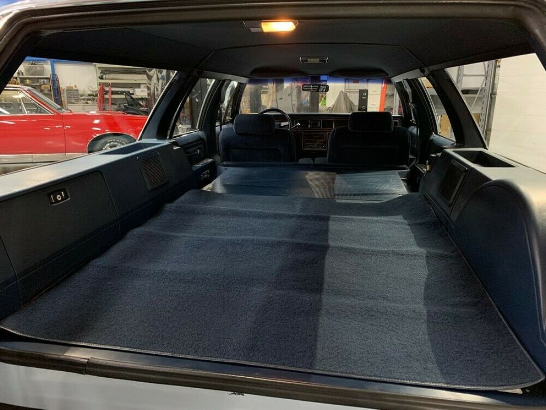 1985 Ford Crown Victoria LTD Wagon - photo 10