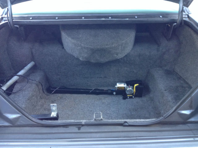 1985 Ford Crown Victoria LTD - photo 9