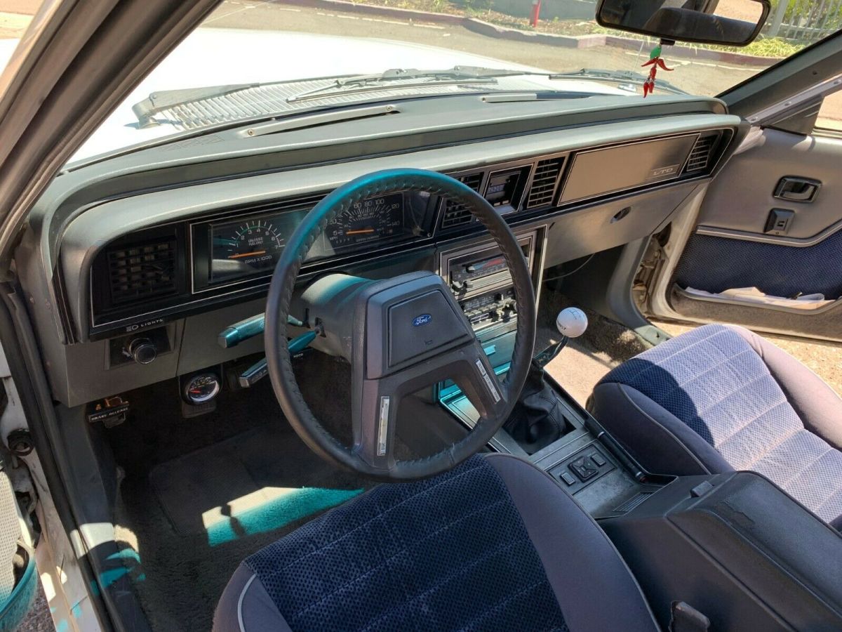 1985 Ford LTD - photo 10