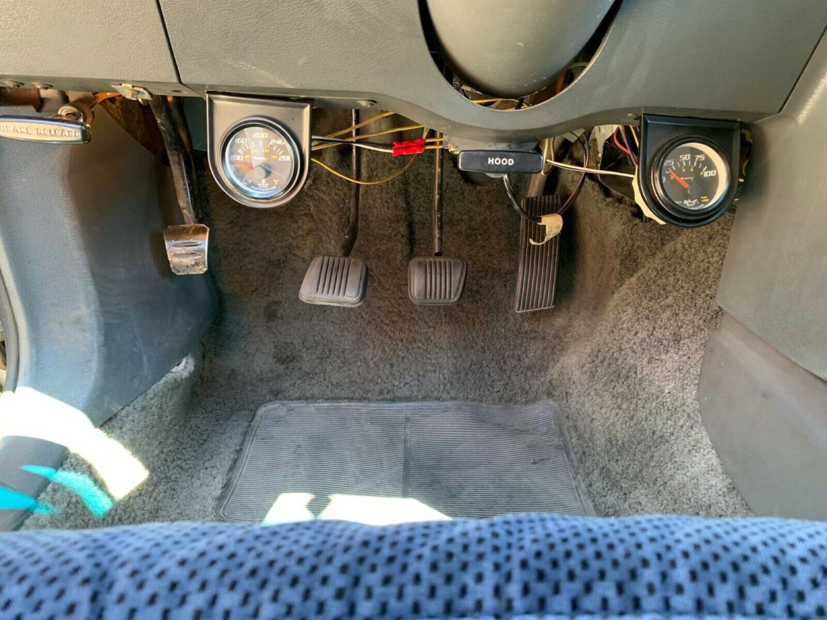 1985 Ford LTD - photo 11