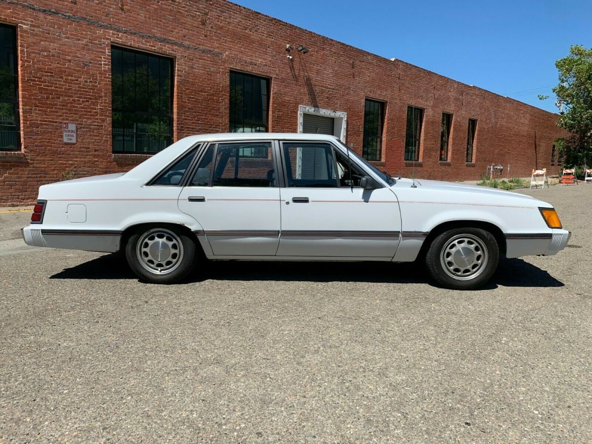 1985 Ford LTD - photo 3