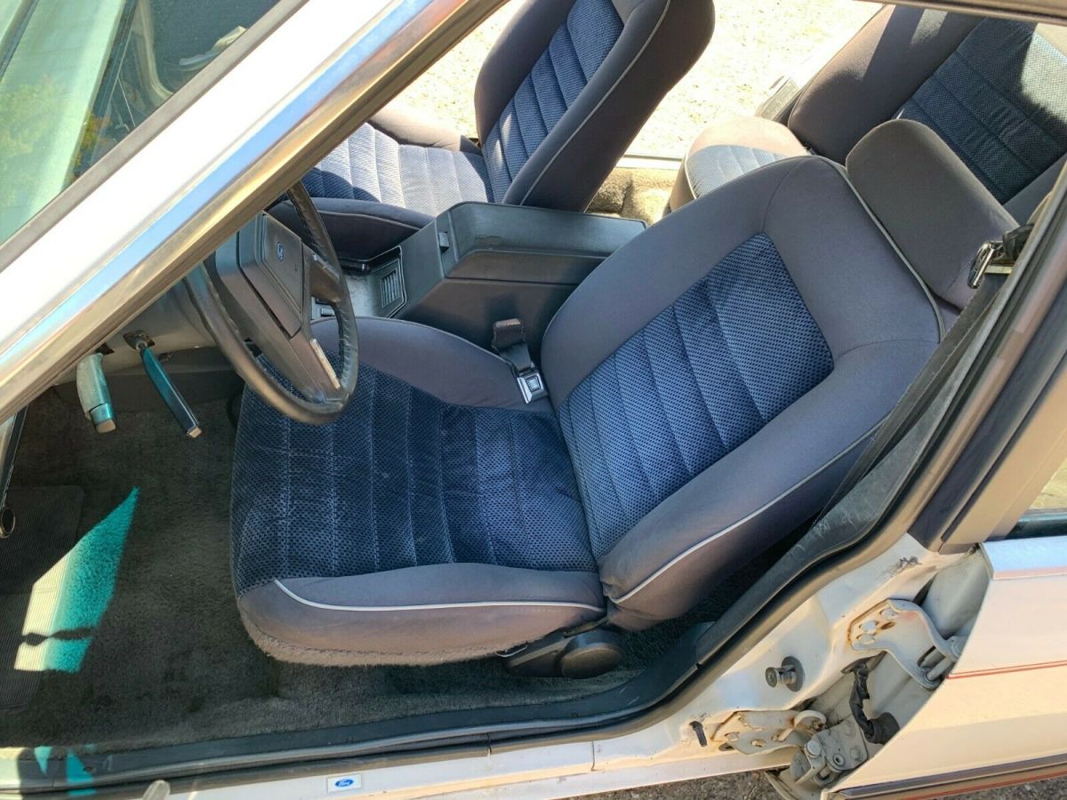 1985 Ford LTD - photo 7
