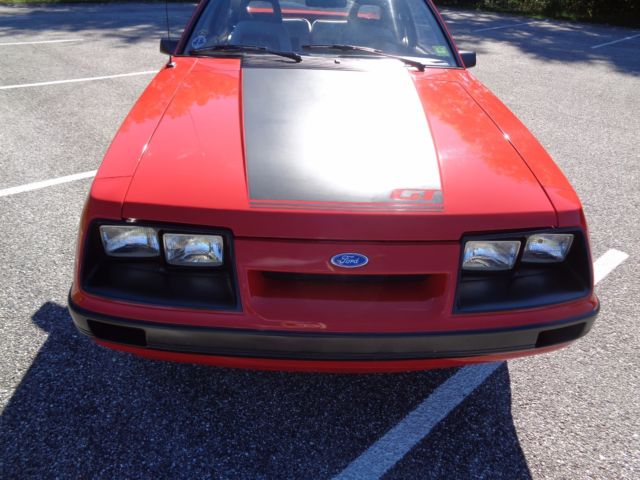 1985 Ford Mustang GT - photo 3