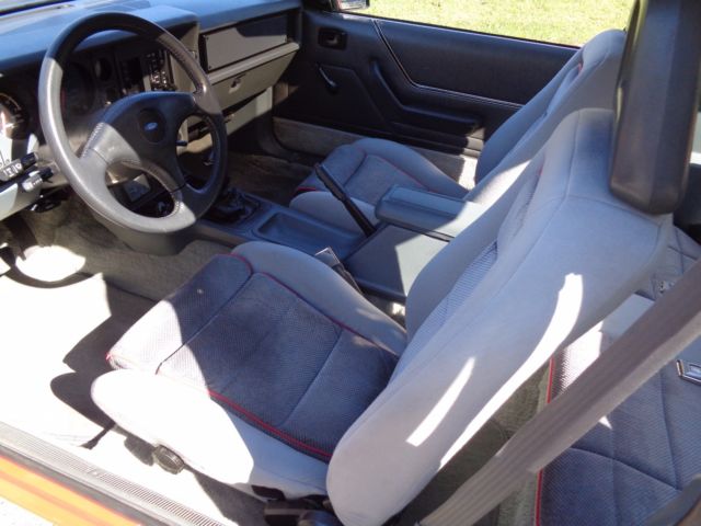 1985 Ford Mustang GT - photo 5