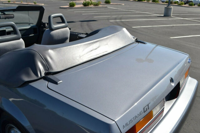 1985 Ford Mustang - photo 4