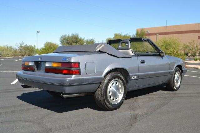 1985 Ford Mustang - photo 9