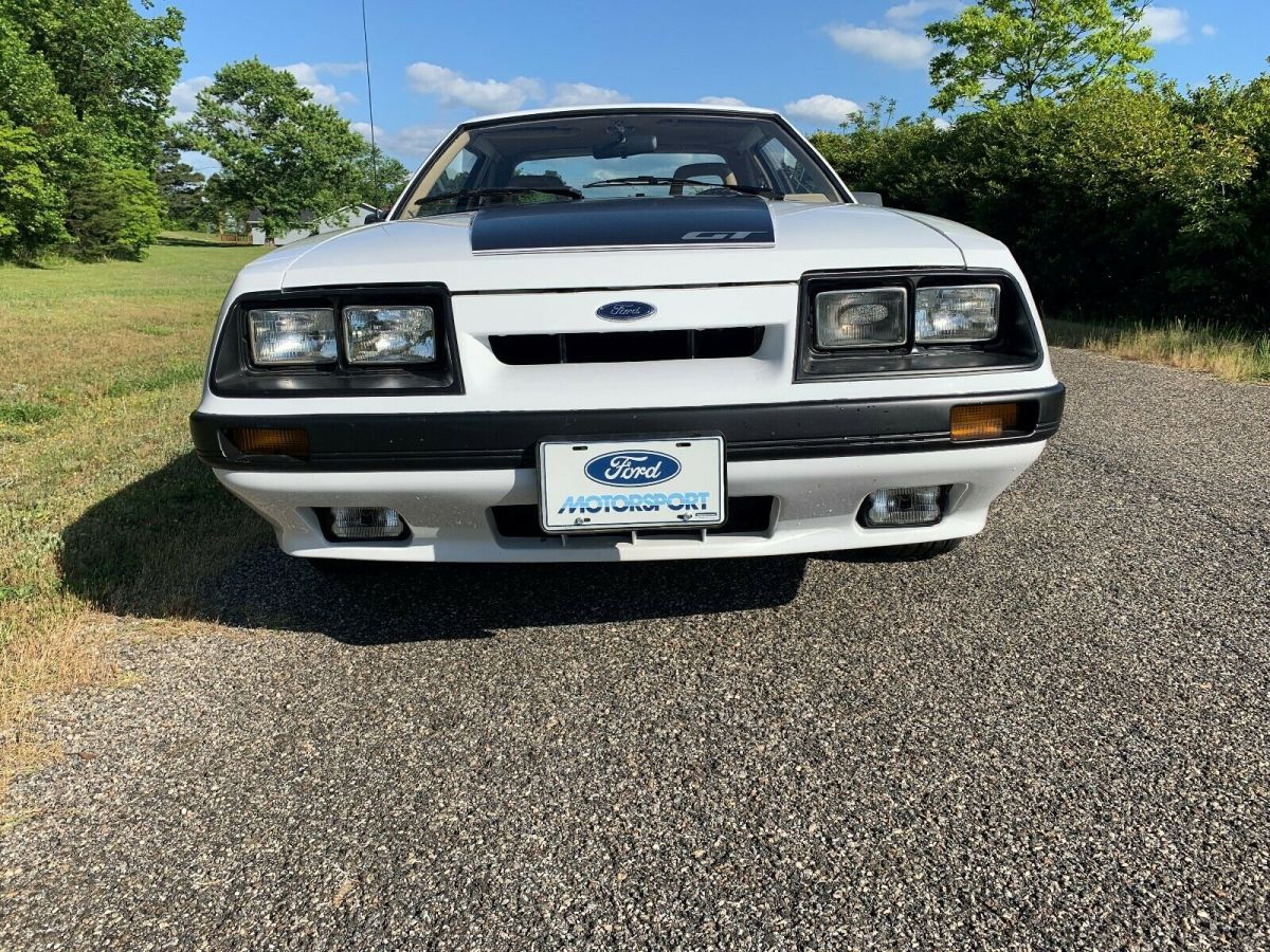 1985 Ford Mustang - photo 2