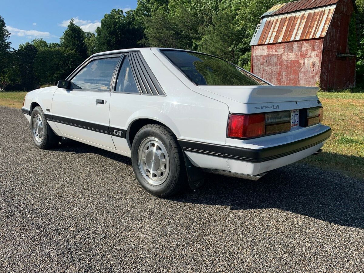 1985 Ford Mustang - photo 6