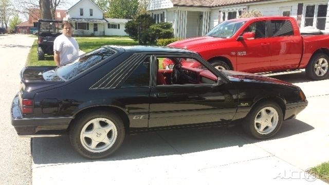 1985 Ford Mustang GT - photo 4