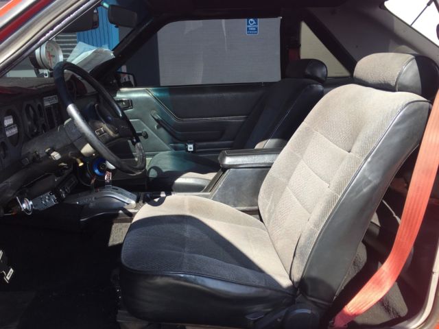 1985 Ford Mustang LX Hatchback 2-Door - photo 13