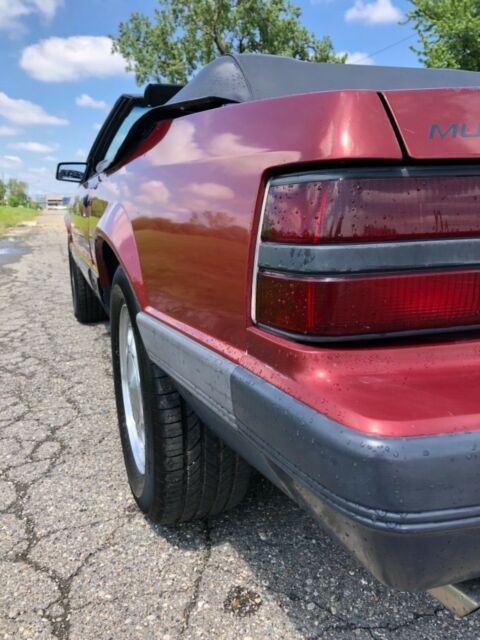 1985 Ford Mustang LX/GT - photo 9