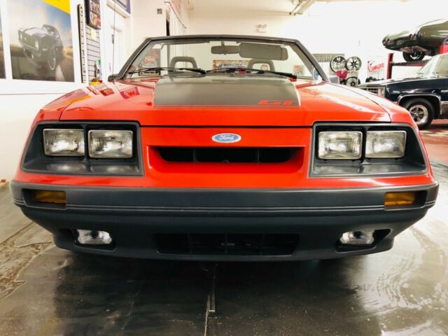 1985 Ford Mustang -CONVERTIBLE GT - 5 SPEED - 43K ORIGINAL MILES - photo 11