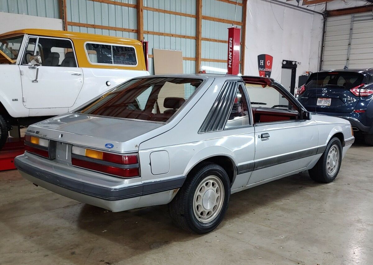 1985 Ford Mustang LX - photo 4
