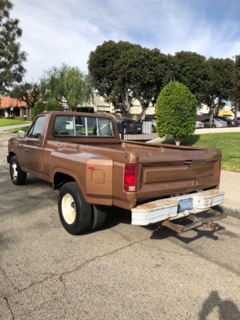 1985 Ford F-350 1985 FORD SINGLE CAB F350 DUALLY TURBO DIESEL 6.9 - photo 2