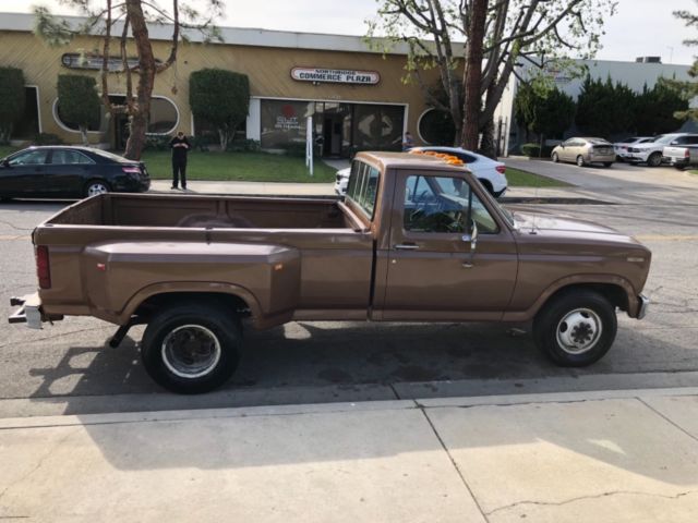 1985 Ford F-350 1985 FORD SINGLE CAB F350 DUALLY TURBO DIESEL 6.9 - photo 6