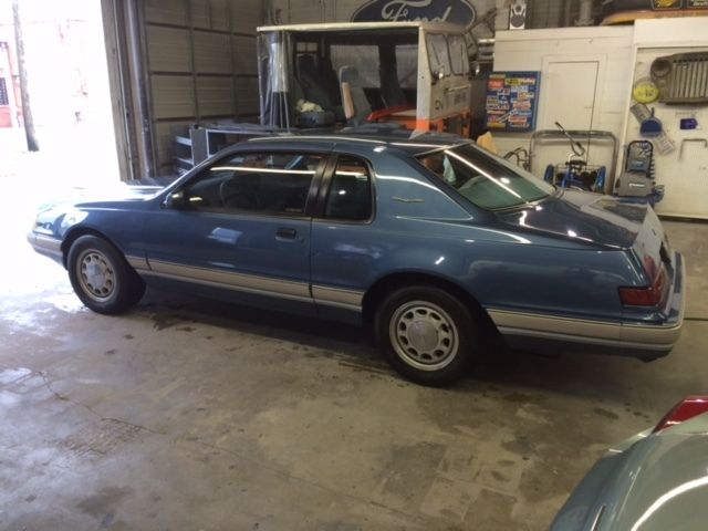 1985 Ford Thunderbird 30th Anniversary - photo 9