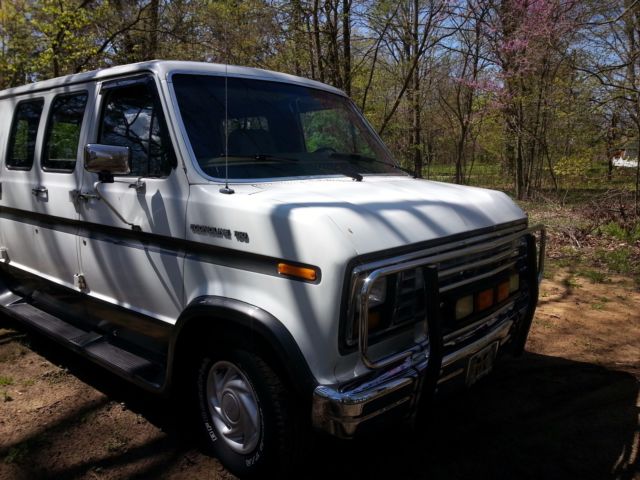 1985 Ford E-Series Van - photo 6
