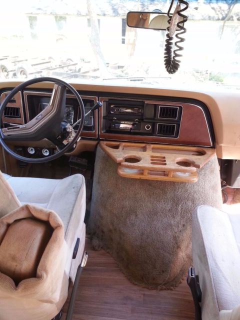 1985 Ford E-Series Van - photo 8