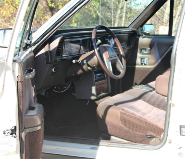 1985 Ford Other Brougham - photo 7