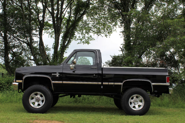 1985 Chevrolet C/K Pickup 1500 - photo 11