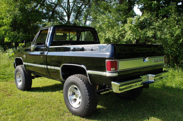 1985 Chevrolet C/K Pickup 1500 - photo 8