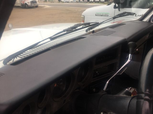 1985 GMC Sierra 2500 - photo 11