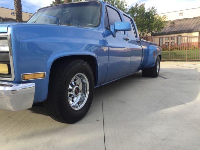 1985 gmc 3/4 ton custom dully 4 door 1985 GMC 3/4 ton 4 door custom dully