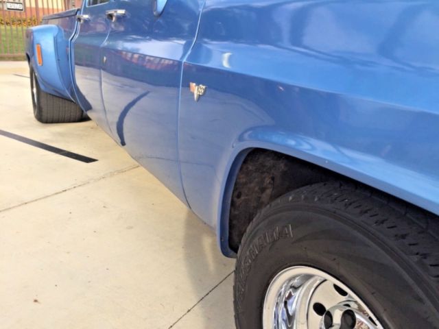 1985 GMC 3/4 ton 4 door custom dully - photo 8