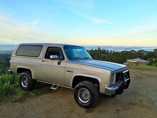 1985 GMC Jimmy High Sierra Sport Utility 2-Door 5.7L CK/1500 **NO RESERVE** 1985 GMC Jimmy silver