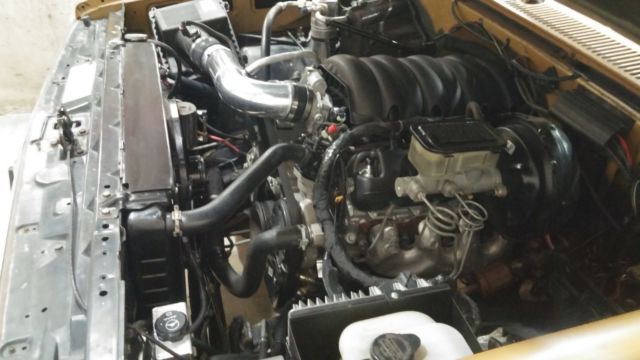 1985 Chevrolet C-10 Sierra Classic - photo 11