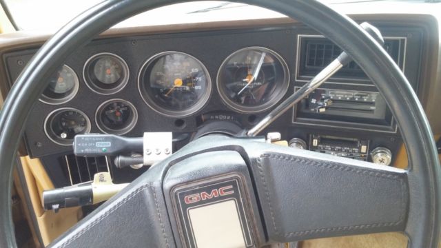 1985 Chevrolet C-10 Sierra Classic - photo 8