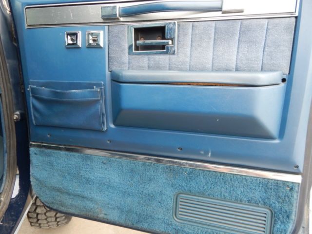 1985 Chevrolet C/K Pickup 2500 Silverado - photo 10