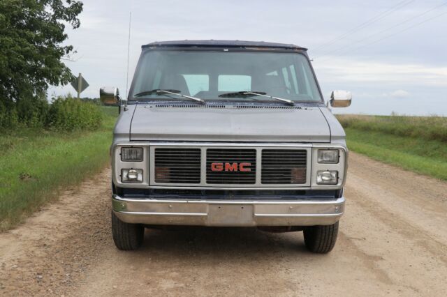 1985 GMC G2500 - photo 3
