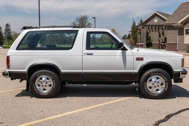 1985 GMC S15 Jimmy - photo 3
