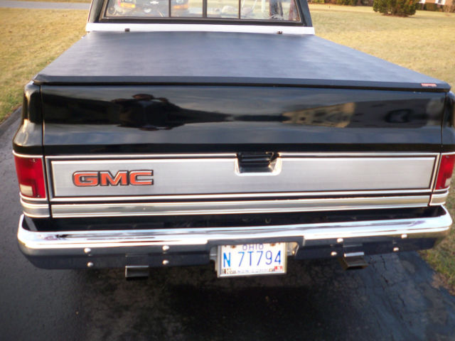 1985 GMC Other Base Standard Cab Pickup 2-Door - photo 3
