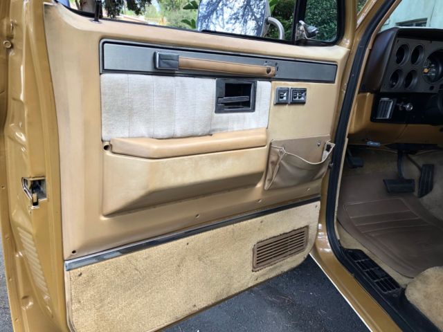 1985 GMC Sierra 1500 84,903 original miles!!! - photo 9