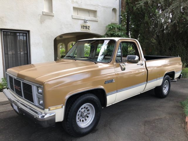 ***1985 GMC Sierra 1500 1/2 ton (85,000 ORIG. MILES!!!) 1985 GMC Sierra 1500 85,000 original miles!!!