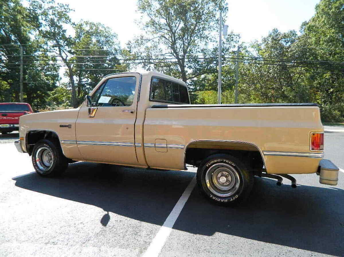 1985 GMC Sierra 1500 - photo 7