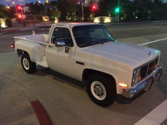 1985 GMC Sierra 2500 - photo 2