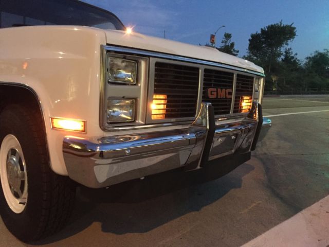 1985 GMC Sierra 2500 - photo 3
