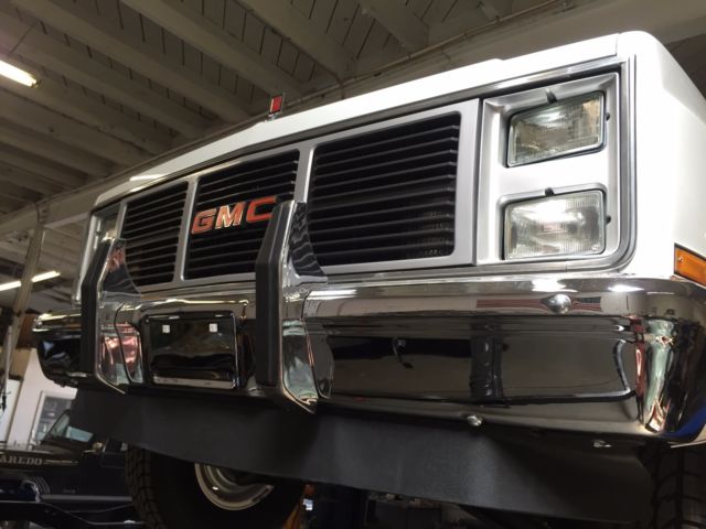 1985 GMC Sierra 2500 - photo 7