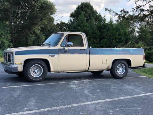 1985 GMC Sierra Classic 1500 Pickup Chevy C10 Lowered Squarebody Truck LS 118k 1985 GMC Sierra 1500