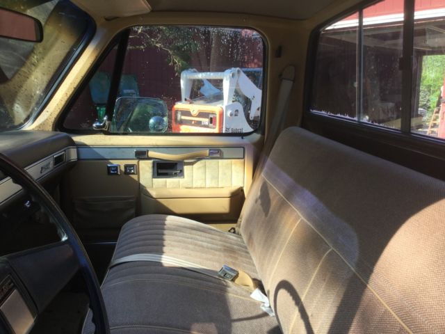1985 GMC Sierra 2500 - photo 11