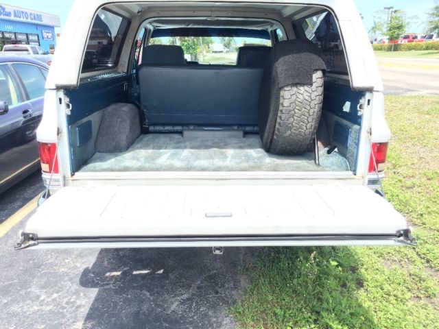 1985 GMC Jimmy Sierra Classic K1500 Jimmy Full Size SUV - photo 13