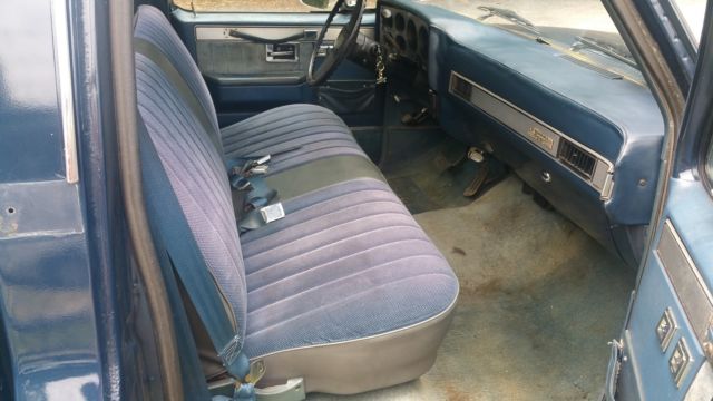 1985 Chevrolet C-10 Sierra Classic - photo 4