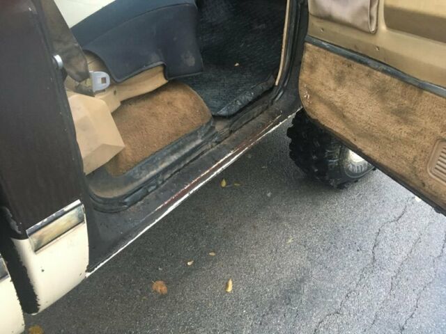 1985 GMC Sierra 3500 - photo 8