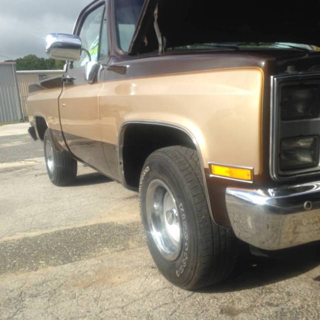 1985 GMC Sierra 1500 - photo 2