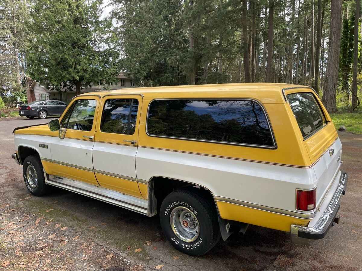 1985 GMC Suburban Sierra Classic - photo 6
