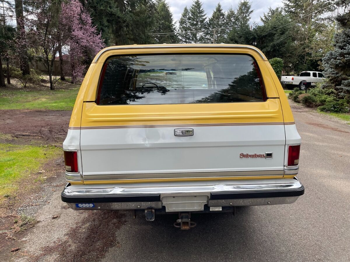 1985 GMC Suburban Sierra Classic - photo 7
